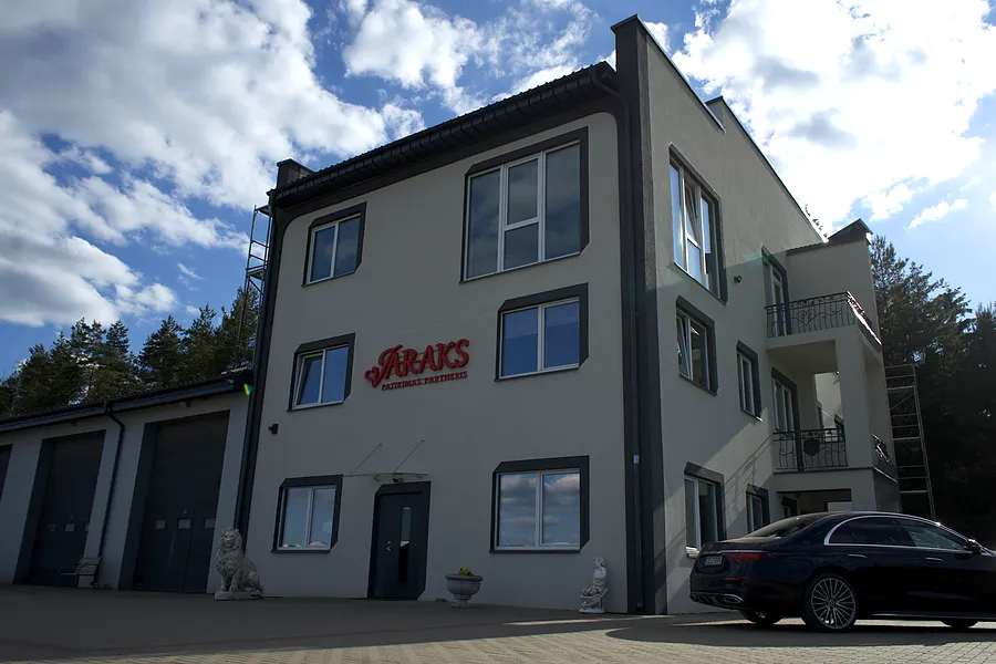 Jaraks office building in Šalčininkai